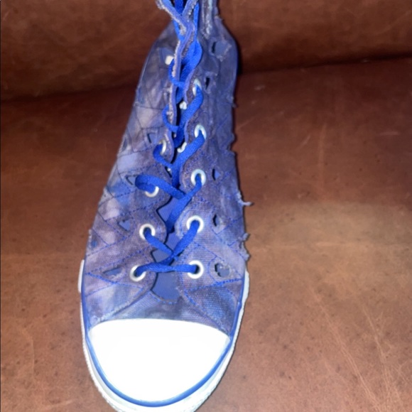 blue tattered/hole converse wedges - Picture 2 of 8